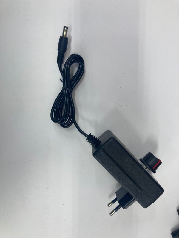 Блок питания 3V-12V/2A-5,5 модель:AYD-1220